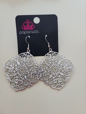 Paparazzi Silver Filigree Floral Medallion Drop Earrings